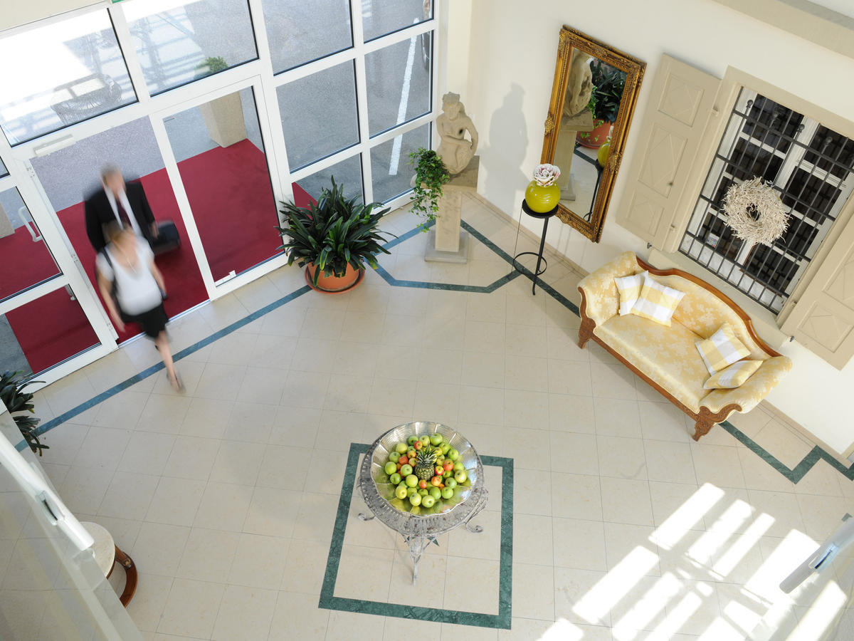 Schlosshotel Neckarbischofsheim מראה חיצוני תמונה