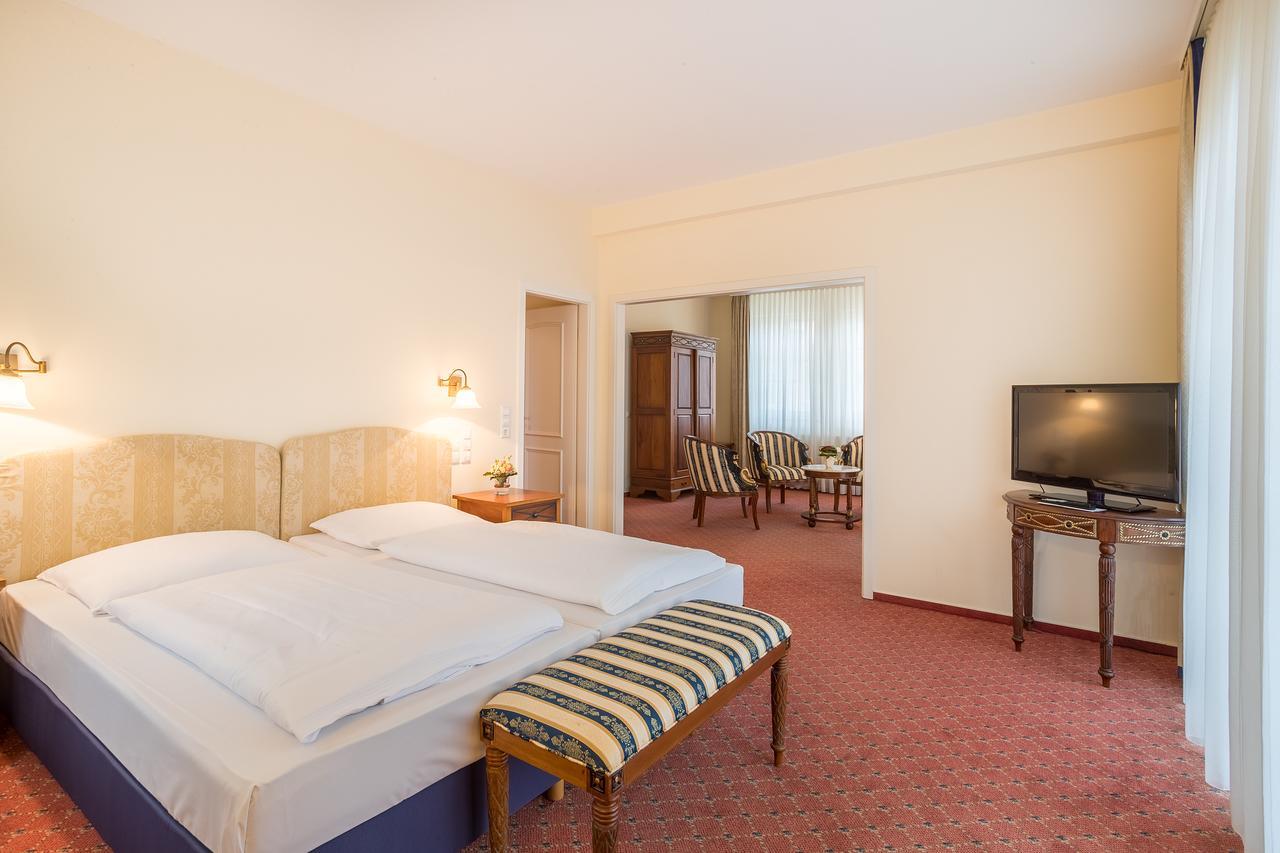 Schlosshotel Neckarbischofsheim מראה חיצוני תמונה