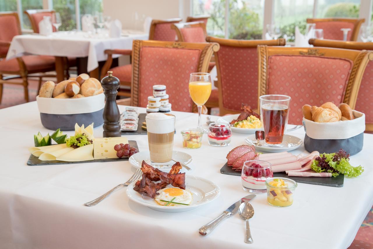 Schlosshotel Neckarbischofsheim מראה חיצוני תמונה